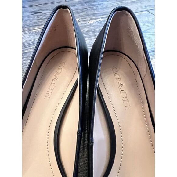 Coach Willa Women 8.5B Black Leather Pointed Toe Block Heel Pumps Gold Bead Logo - Picture 3 of 10